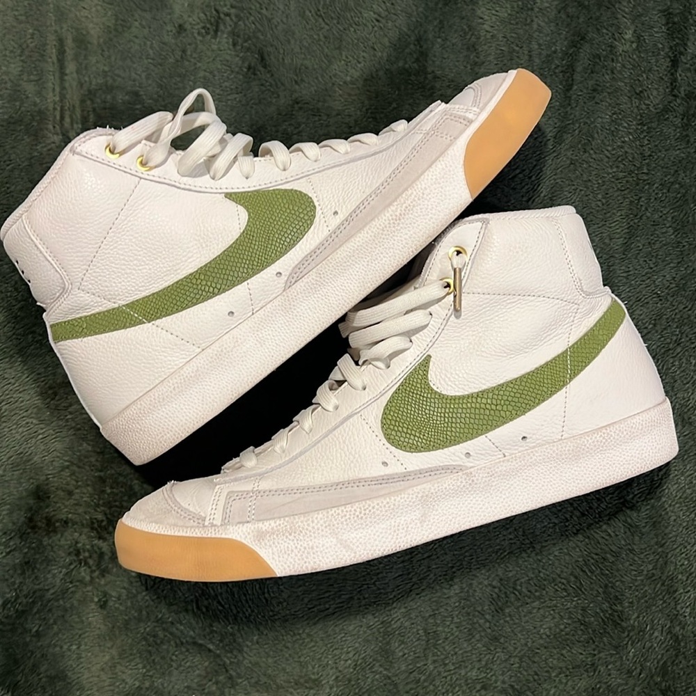 Nike Blazer Mid 77 Vintage Snakeskin Swoosh Size 12